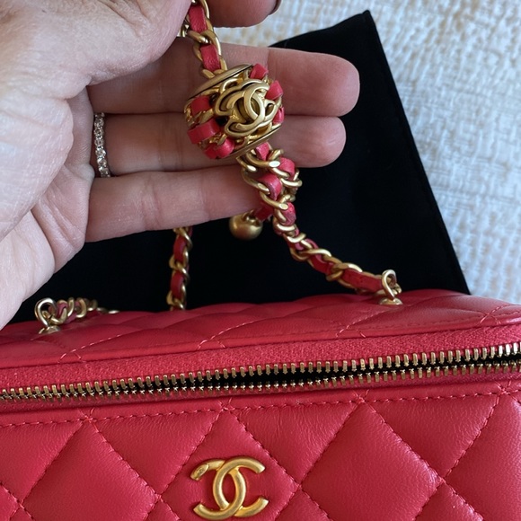 Chanel Red Mini Vanity Case. - Picture 8 of 9